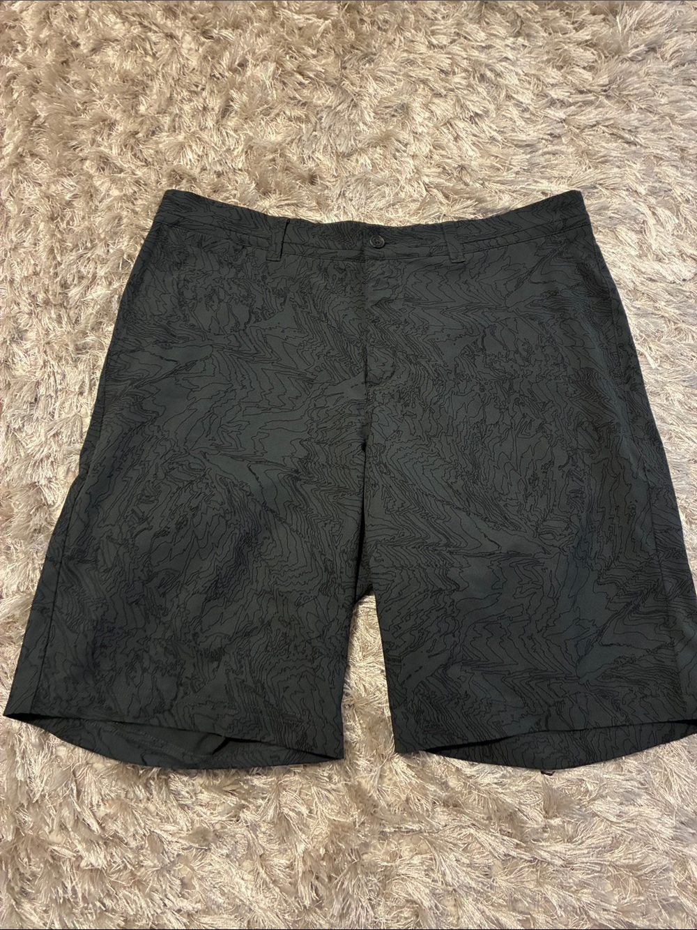Nike Golf Men's Black Tonal Pattern Flat-Front Shorts